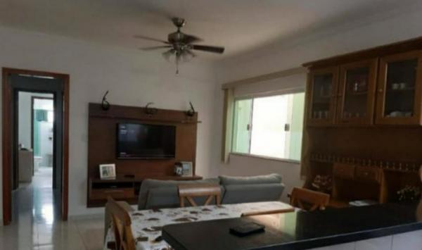 APARTAMENTO SEM COND CIDADE REAL